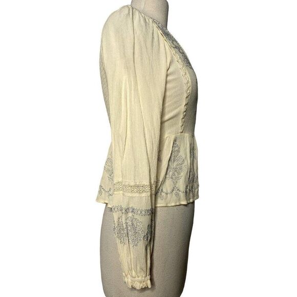 Altar'd State Boho Smocked Embroidered Peasant Top Blouse LS Cream Navy Sz XS - Picture 5 of 7